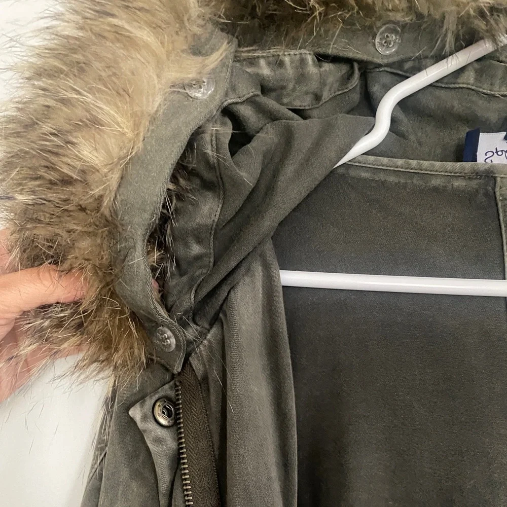 Splendid Dune Faux Fur Trim Cargo Anorak Jacket in Vintage Army size Small - Picture 8 of 11
